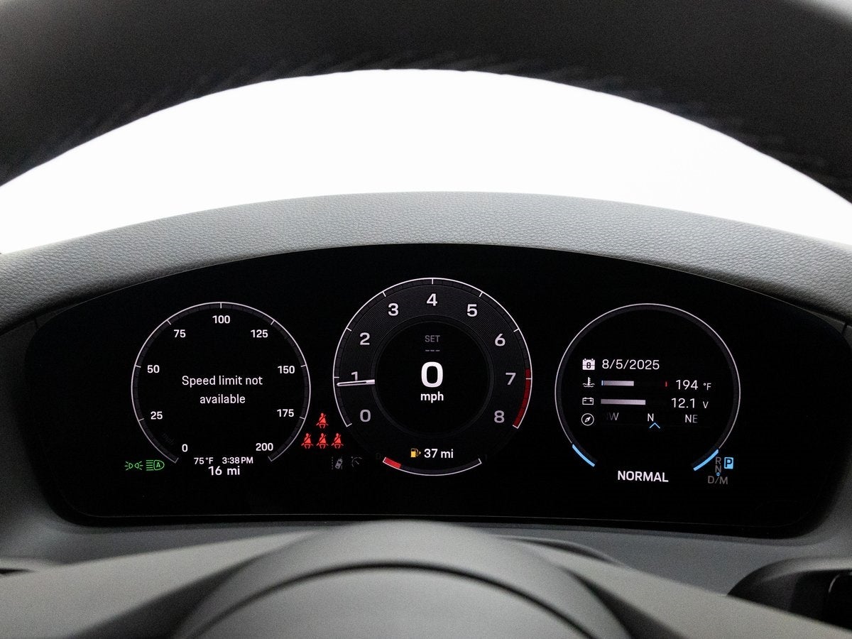 2025 Porsche Panamera 4