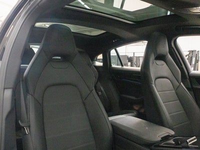 2025 Porsche Panamera 4
