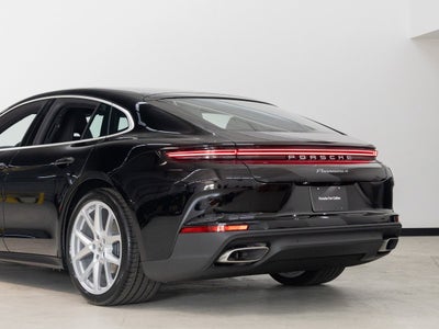 2025 Porsche Panamera 4