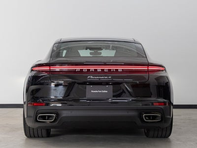 2025 Porsche Panamera 4