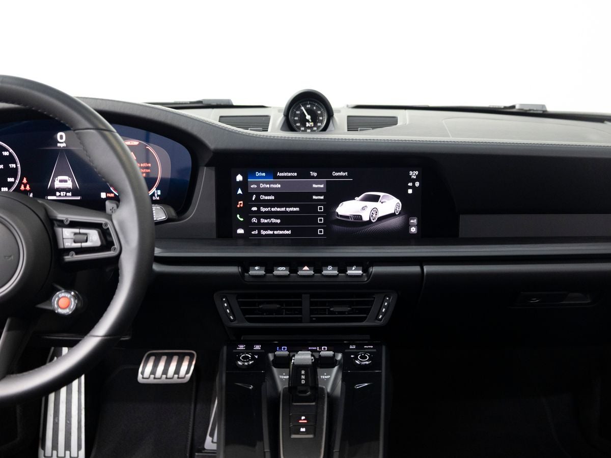 2025 Porsche 911 Carrera GTS