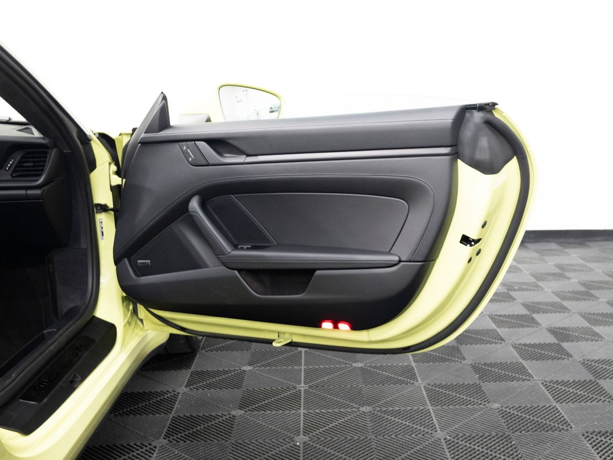 2025 Porsche 911 Carrera GTS