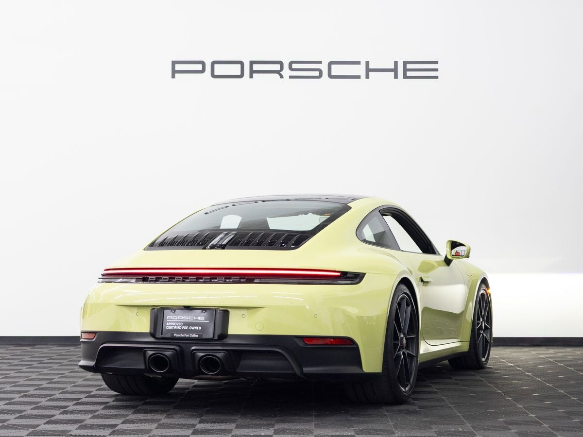 2025 Porsche 911 Carrera GTS