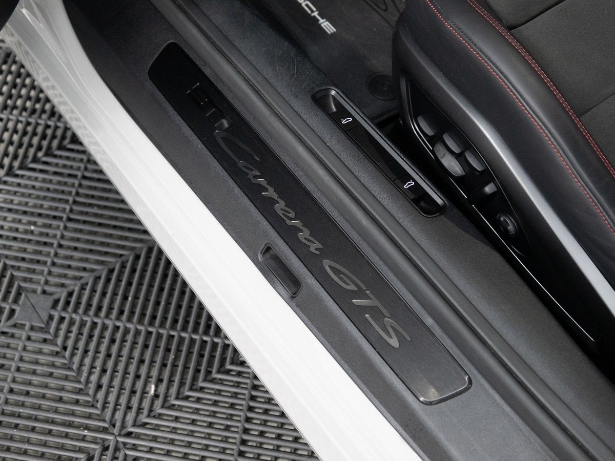 2023 Porsche 911 Carrera GTS