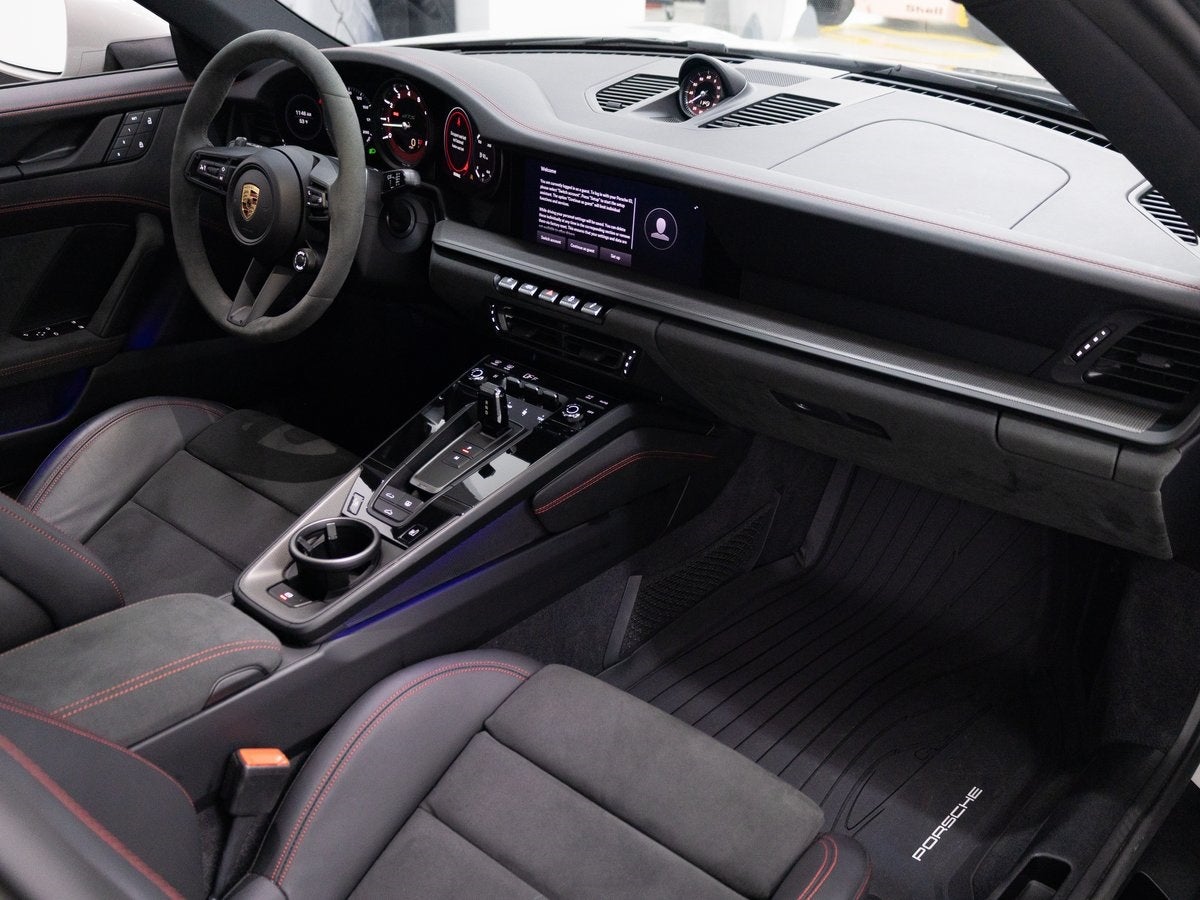 2023 Porsche 911 Carrera GTS
