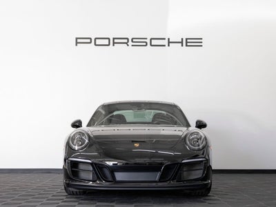 2019 Porsche 911 Carrera 4 GTS