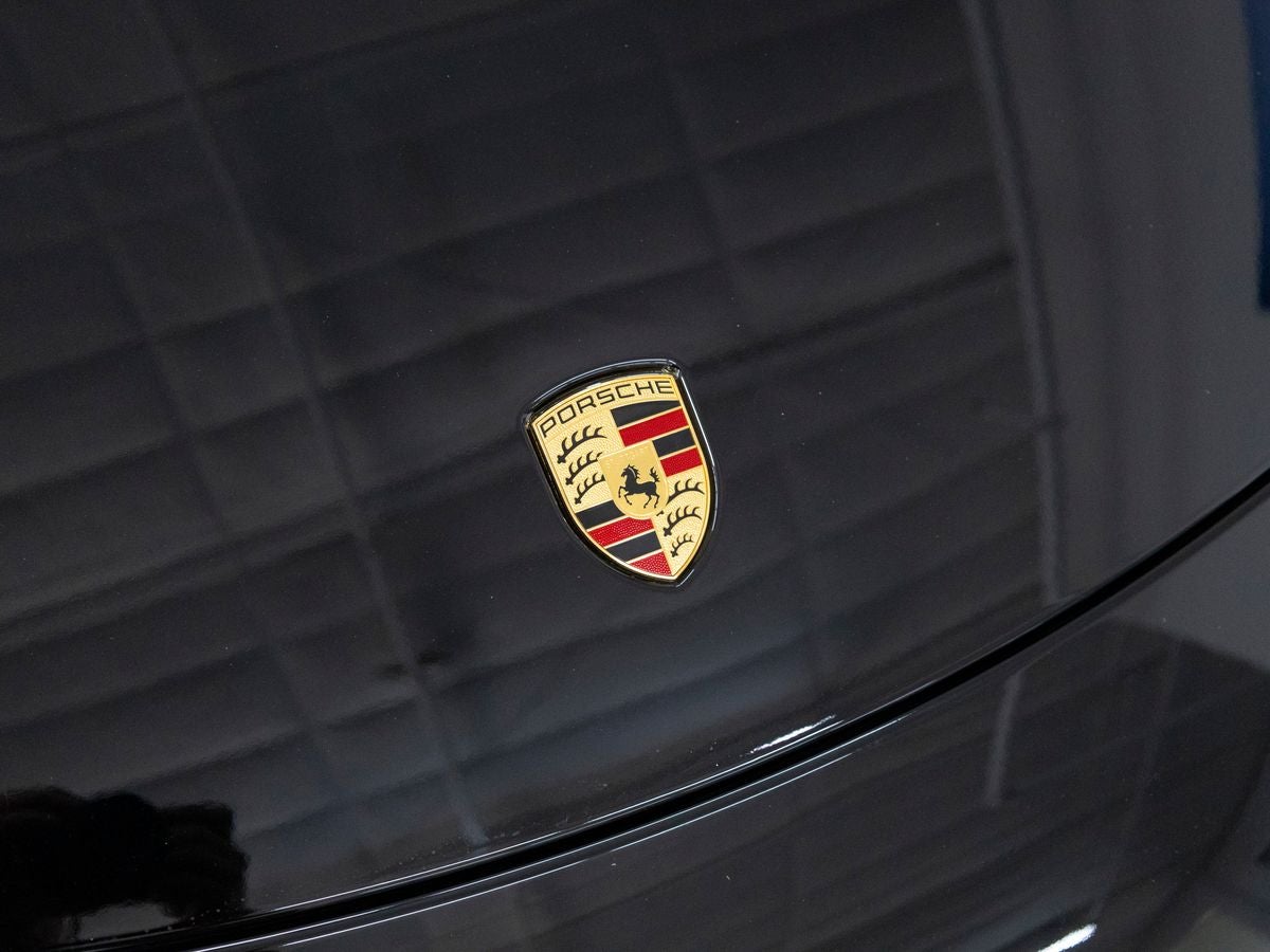 2019 Porsche 911 Carrera 4 GTS