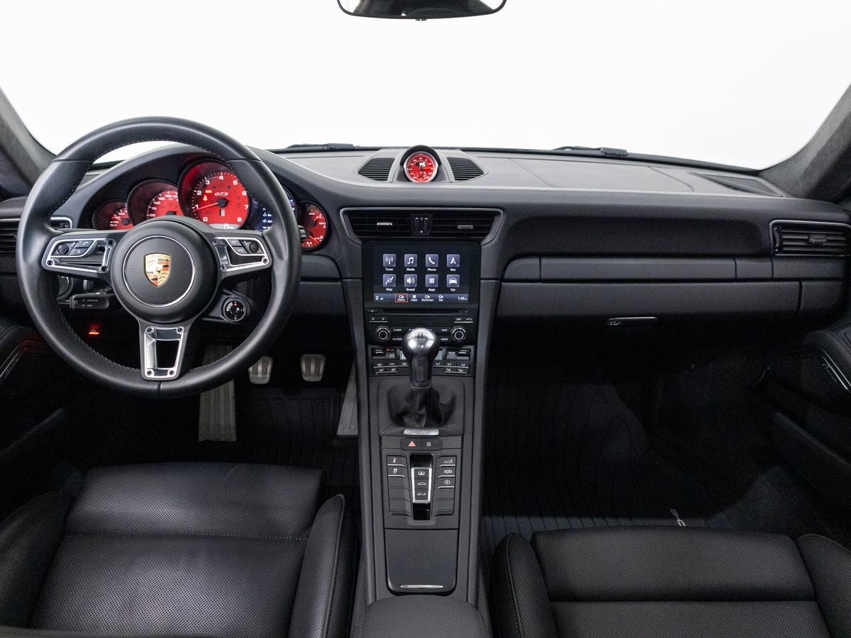 2019 Porsche 911 Carrera 4 GTS