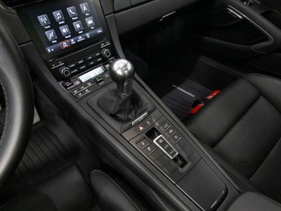 2019 Porsche 911 Carrera 4 GTS