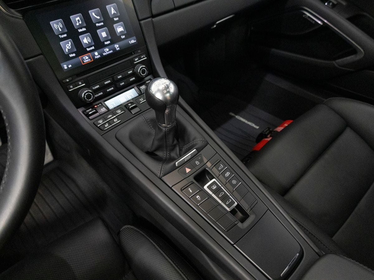 2019 Porsche 911 Carrera 4 GTS