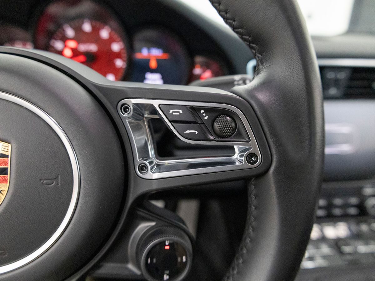 2019 Porsche 911 Carrera 4 GTS