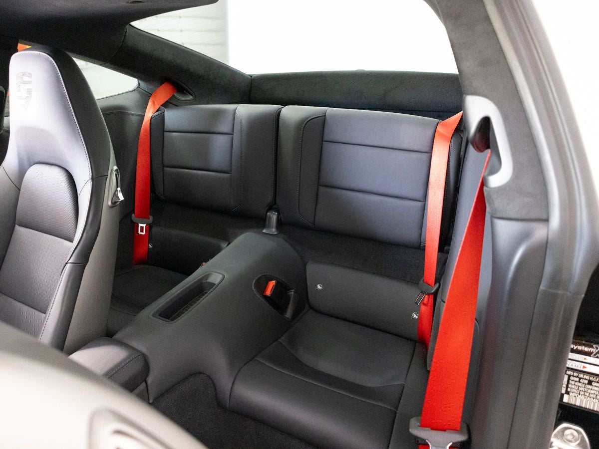 2019 Porsche 911 Carrera 4 GTS