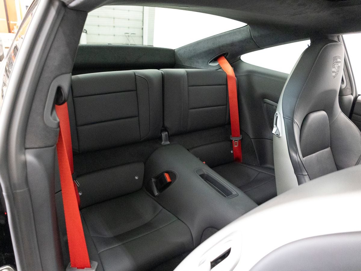 2019 Porsche 911 Carrera 4 GTS