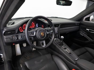 2019 Porsche 911 Carrera 4 GTS