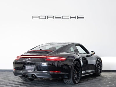 2019 Porsche 911 Carrera 4 GTS