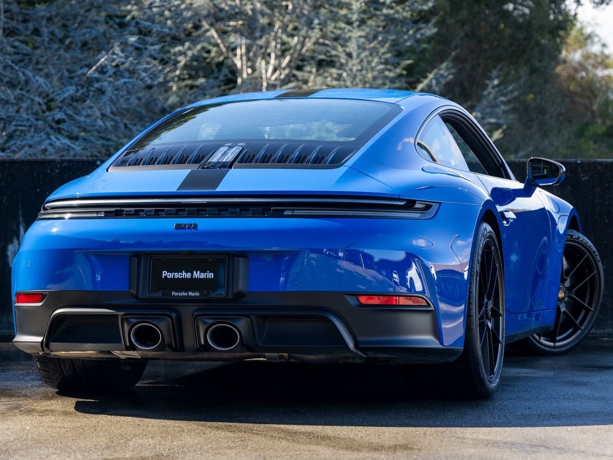 2025 Porsche 911 Carrera GTS