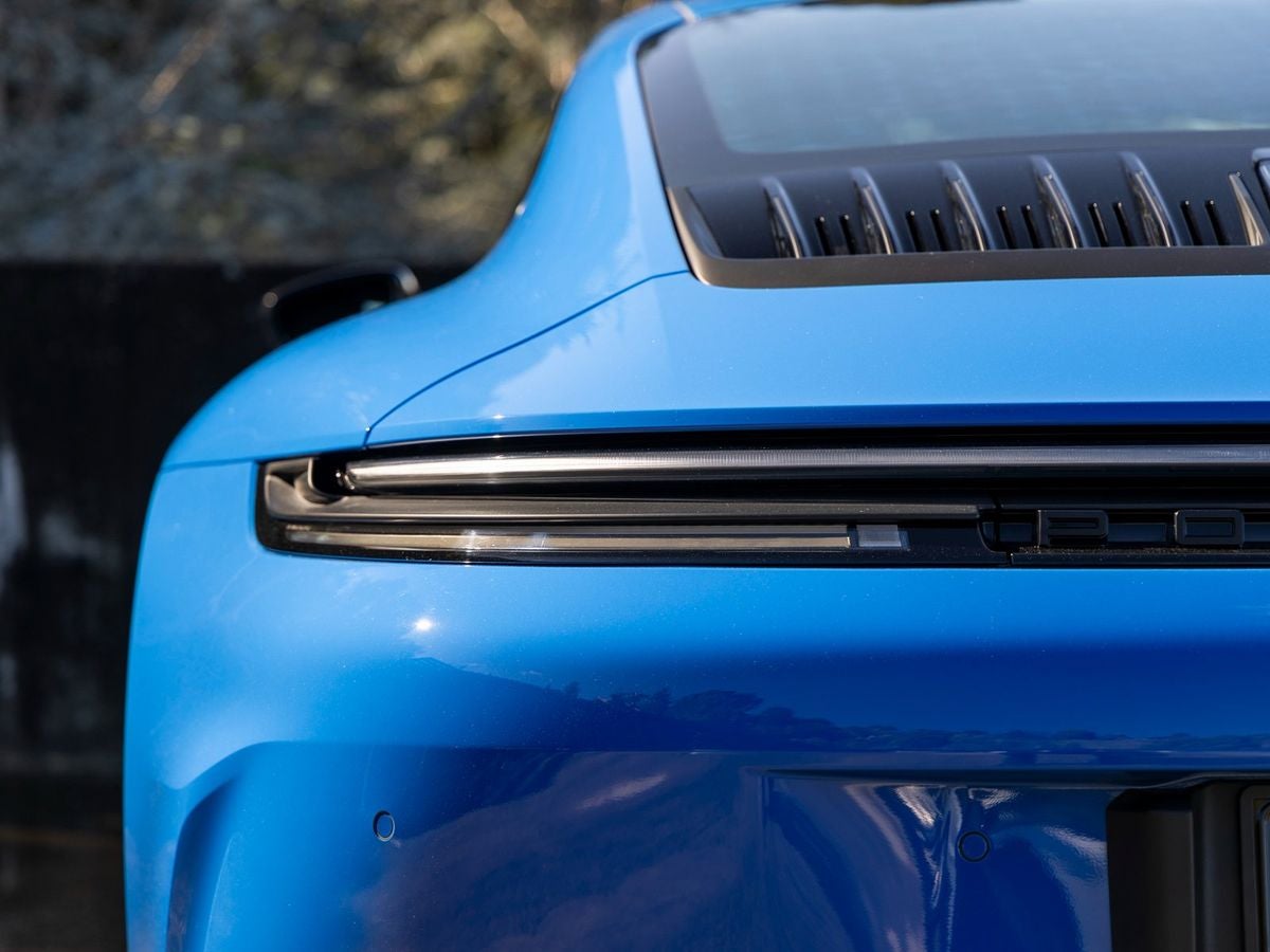 2025 Porsche 911 Carrera GTS