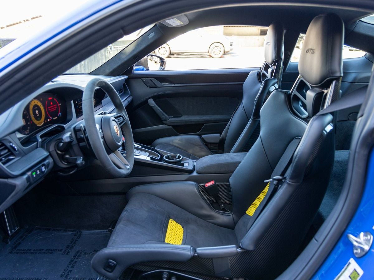 2025 Porsche 911 Carrera GTS