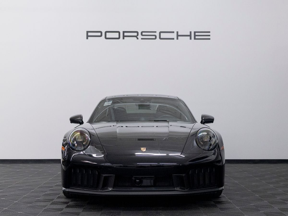 2025 Porsche 911 Carrera GTS