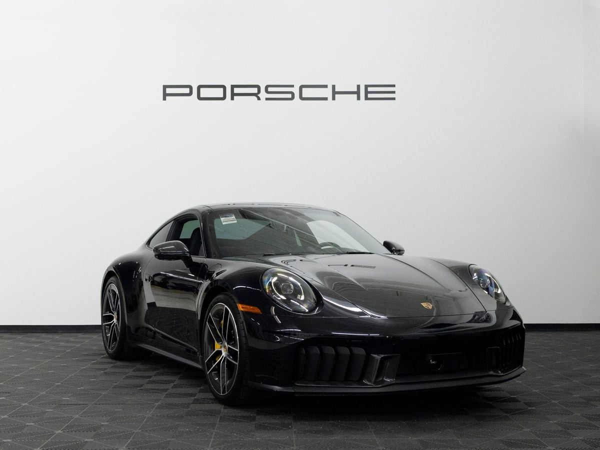 2025 Porsche 911 Carrera GTS