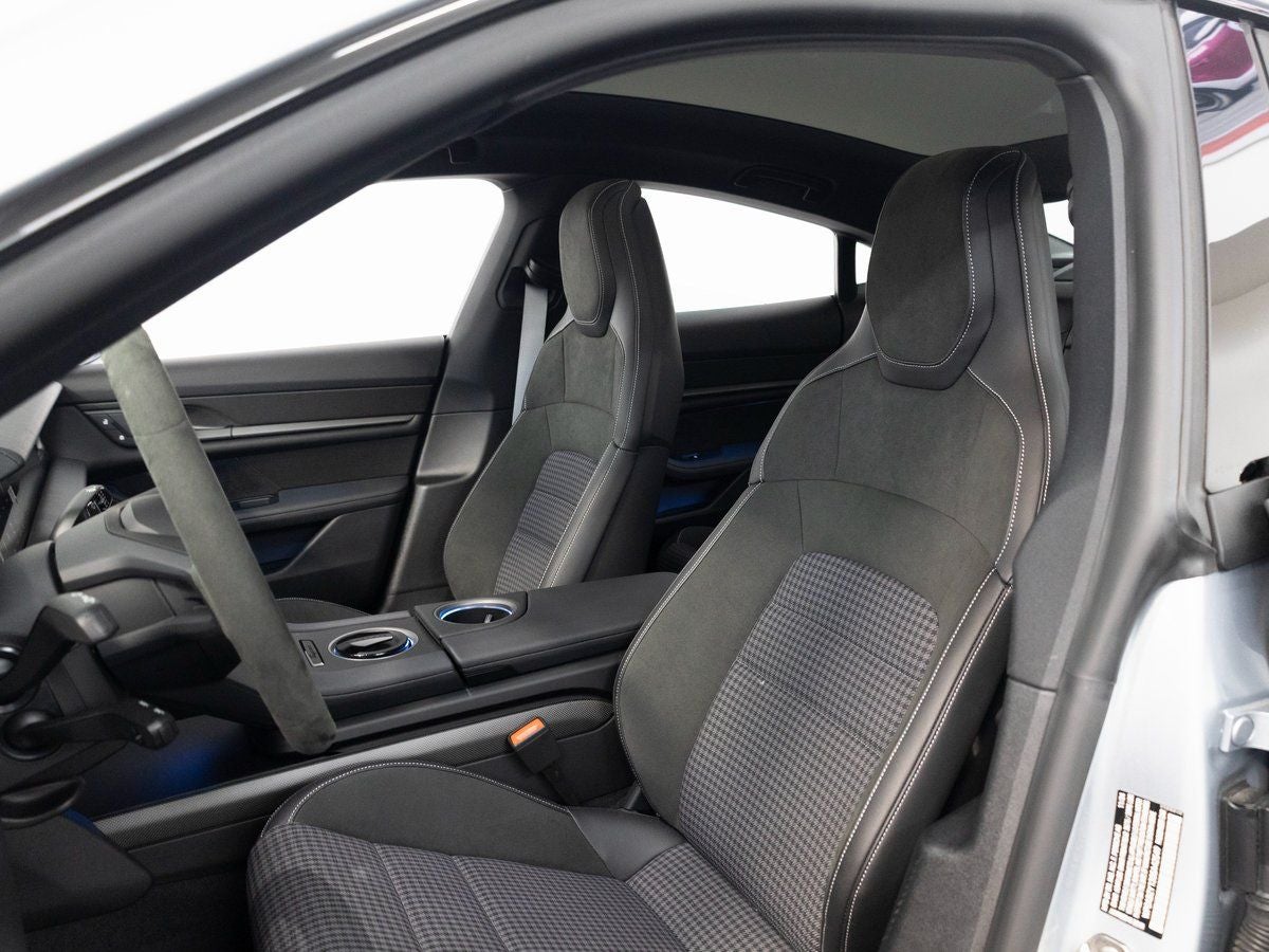 2025 Porsche Taycan 4S