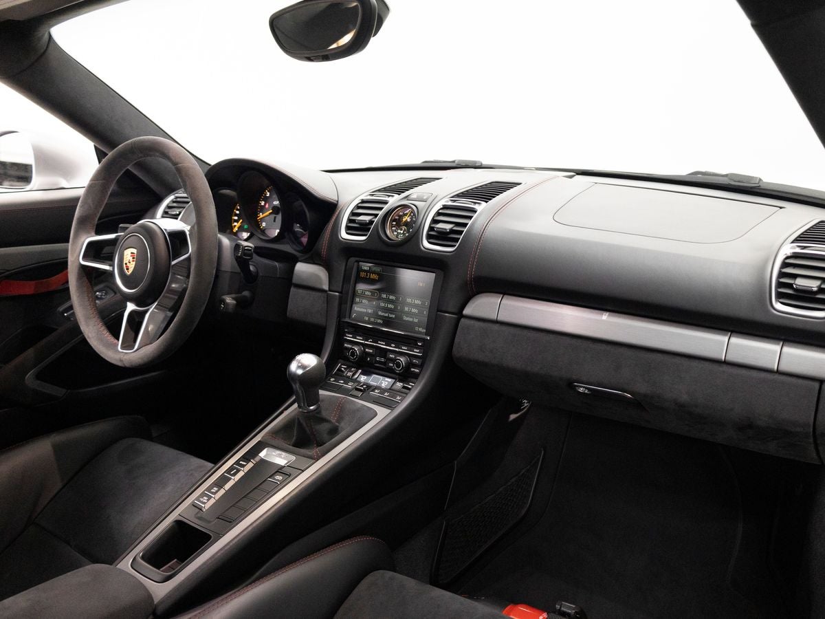 2016 Porsche 718 Cayman GT4