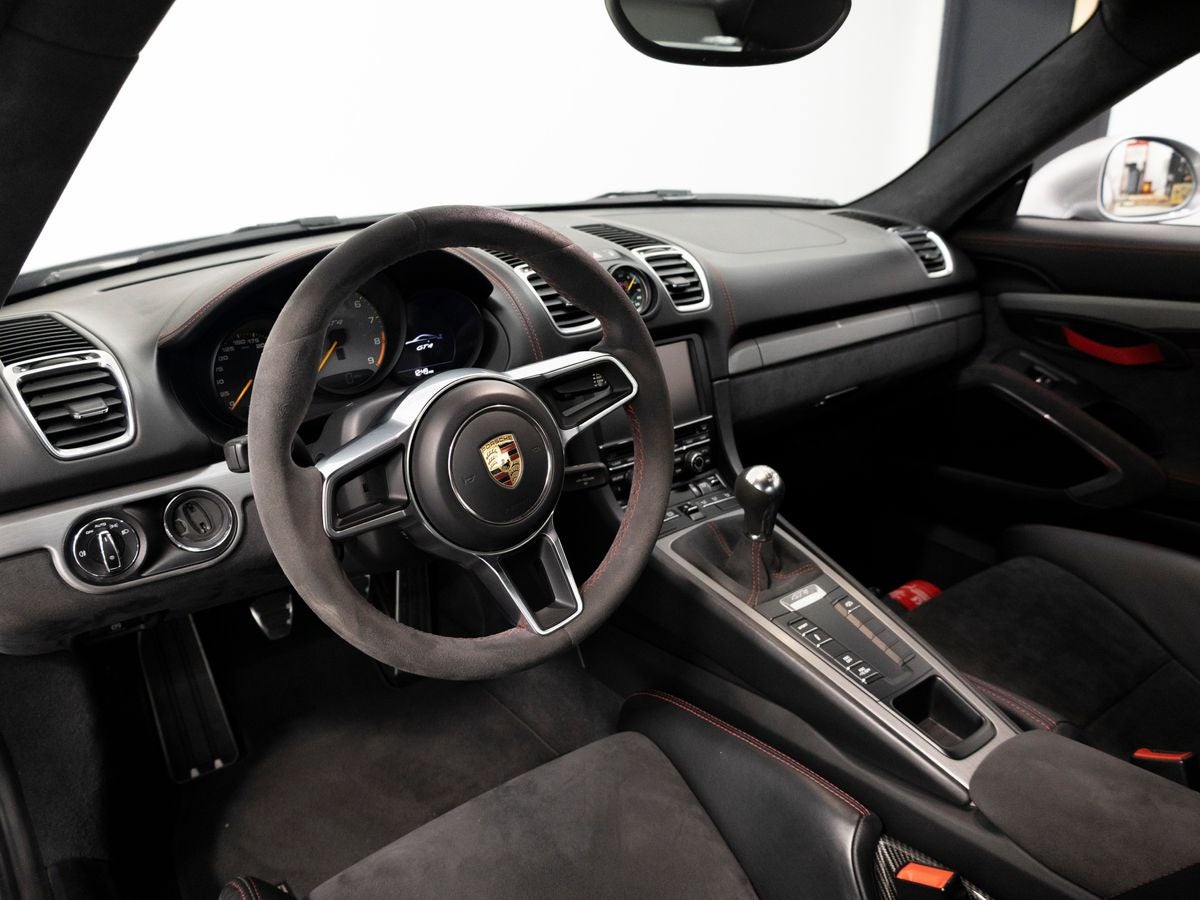2016 Porsche 718 Cayman GT4