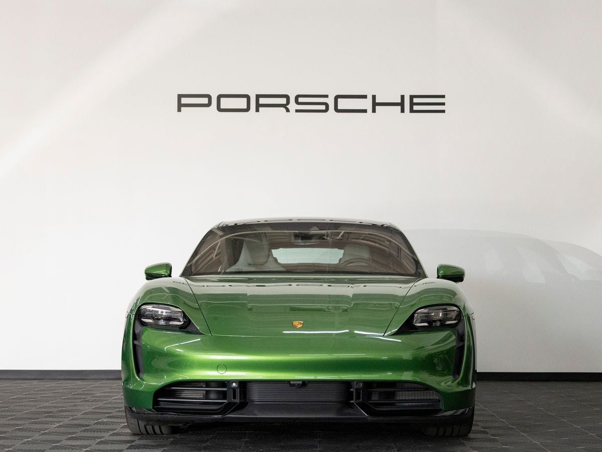 2022 Porsche Taycan Taycan Turbo S