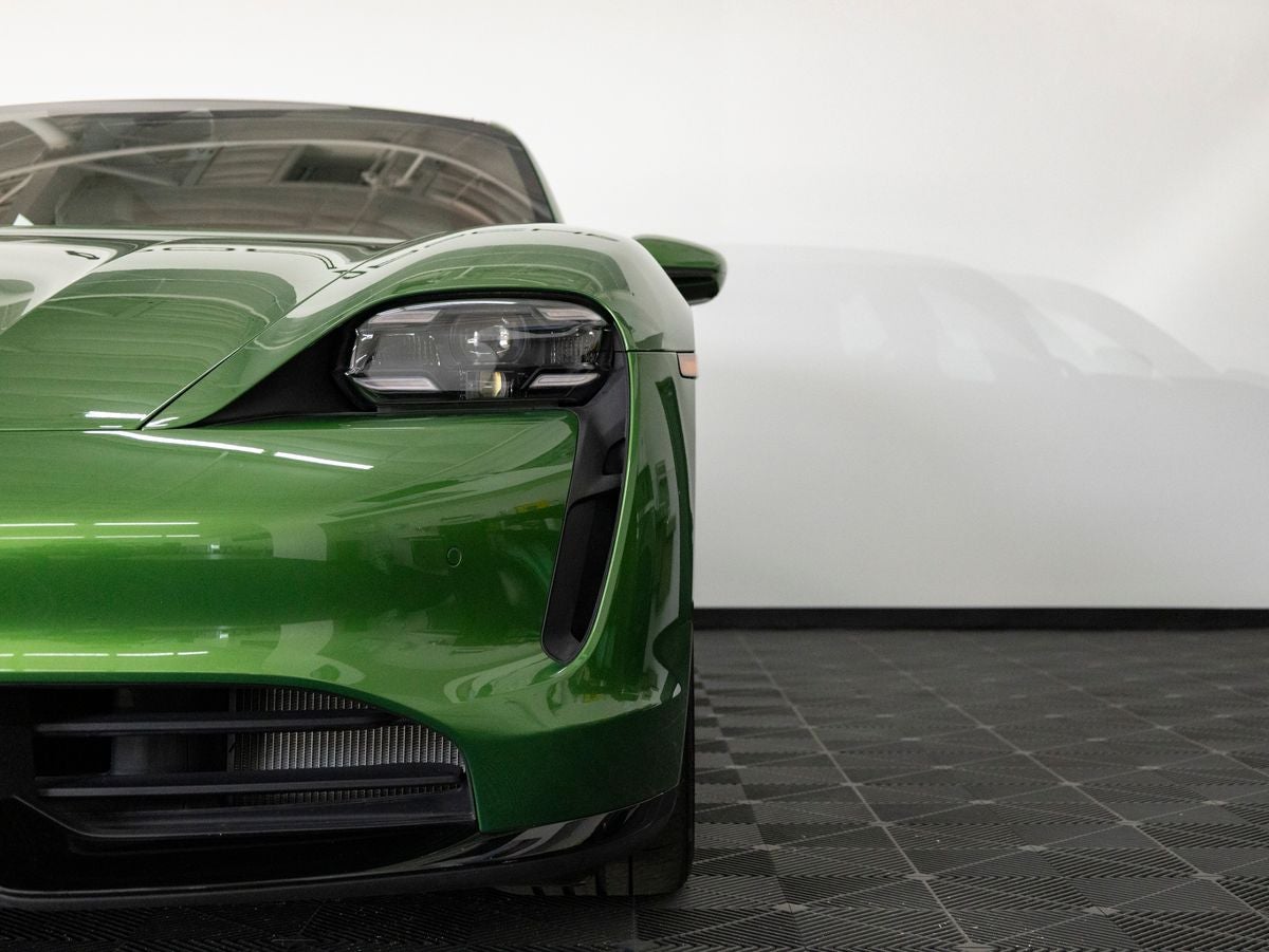 2022 Porsche Taycan Taycan Turbo S