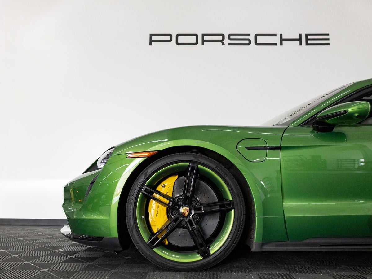 2022 Porsche Taycan Taycan Turbo S
