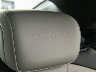 2022 Porsche Taycan Taycan Turbo S