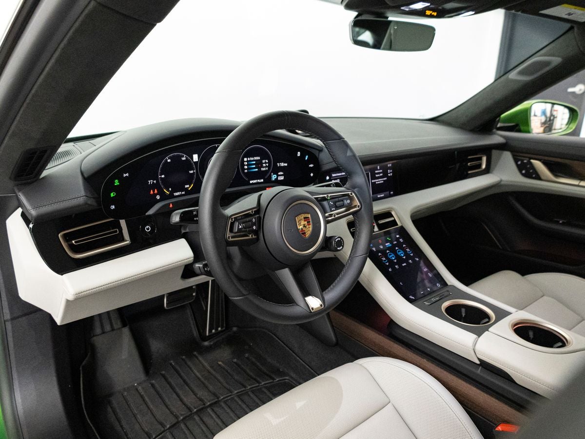 2022 Porsche Taycan Taycan Turbo S
