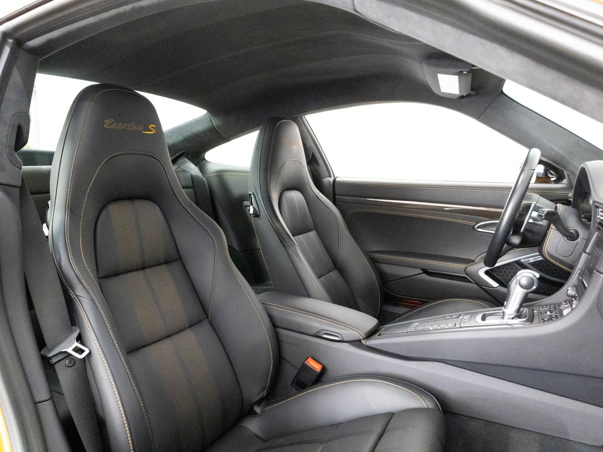 2018 Porsche 911 911 Turbo S Exclusive Series
