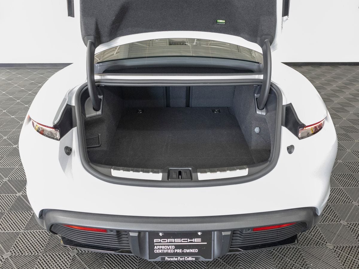 2024 Porsche Taycan Taycan GTS (MY24)