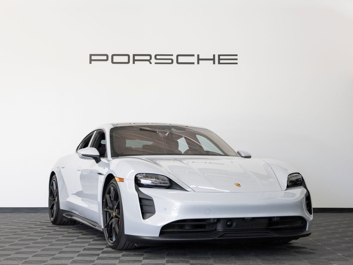 2024 Porsche Taycan Taycan GTS (MY24)