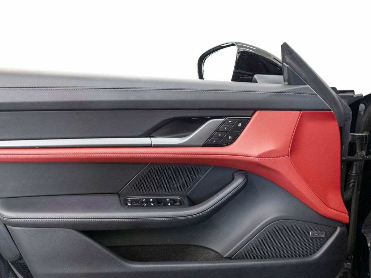 2024 Porsche Taycan Taycan GTS (MY24)