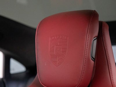 2024 Porsche Taycan Taycan GTS (MY24)