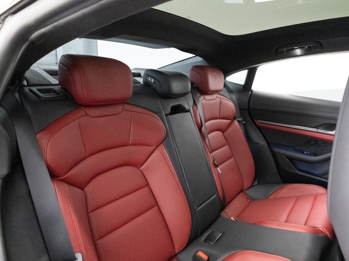 2024 Porsche Taycan Taycan GTS (MY24)
