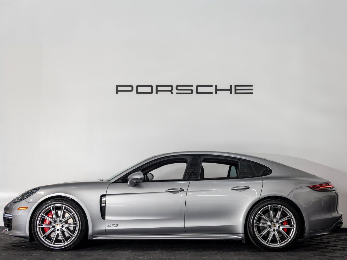 2019 Porsche Panamera Panamera GTS