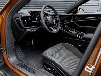 2025 Porsche Panamera Turbo S