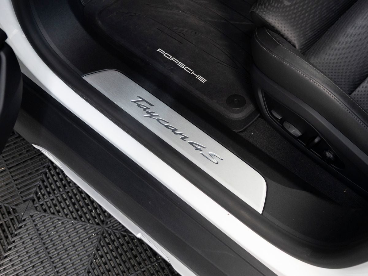 2025 Porsche Taycan 4S Cross Turismo