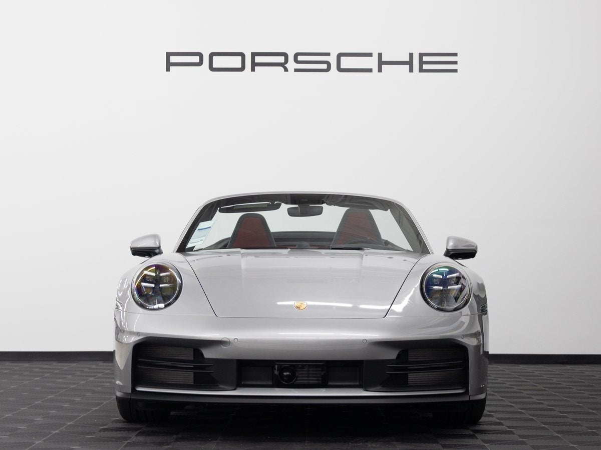 2025 Porsche 911 Carrera