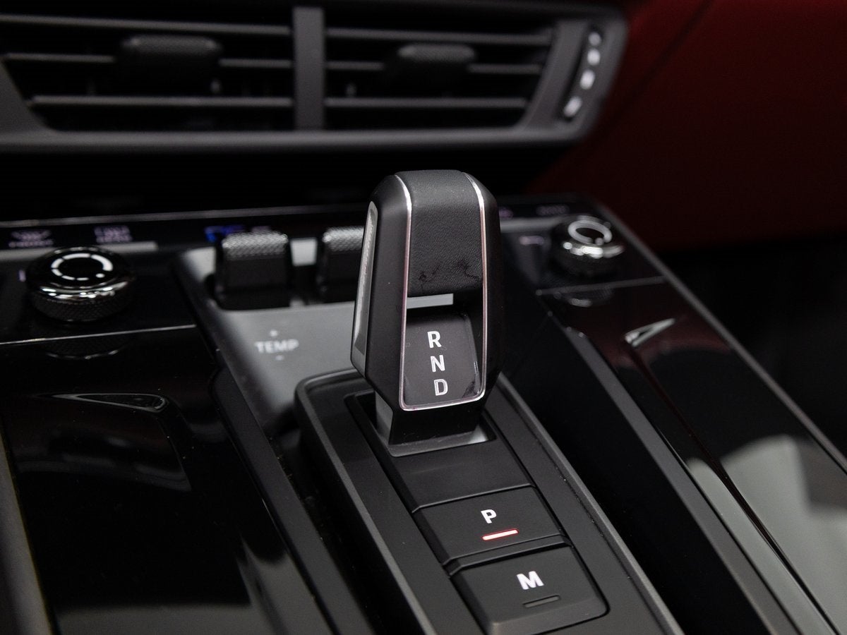 2025 Porsche 911 Carrera