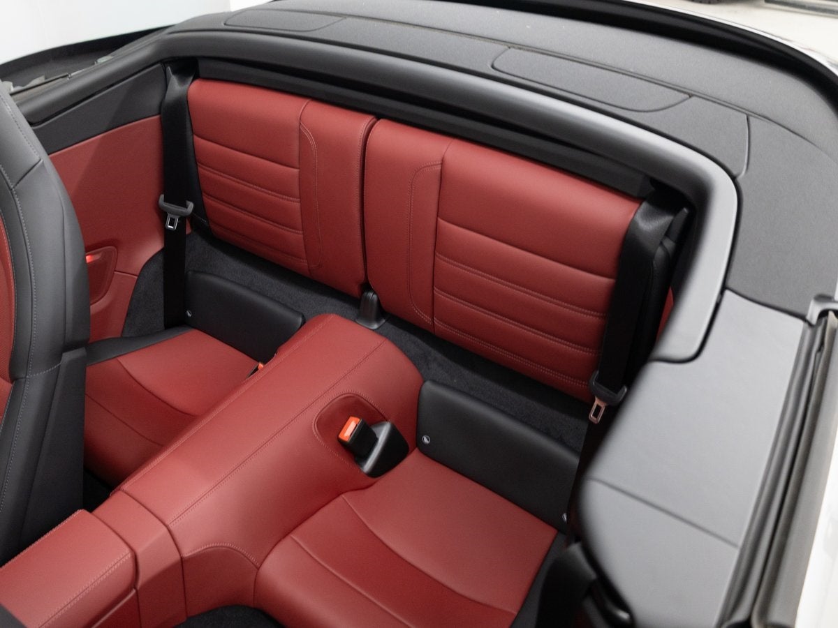 2025 Porsche 911 Carrera