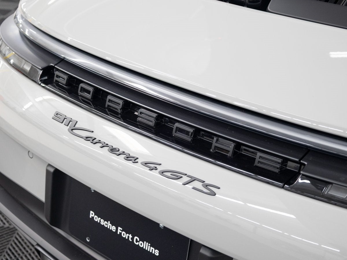 2026 Porsche 911 Carrera 4 GTS