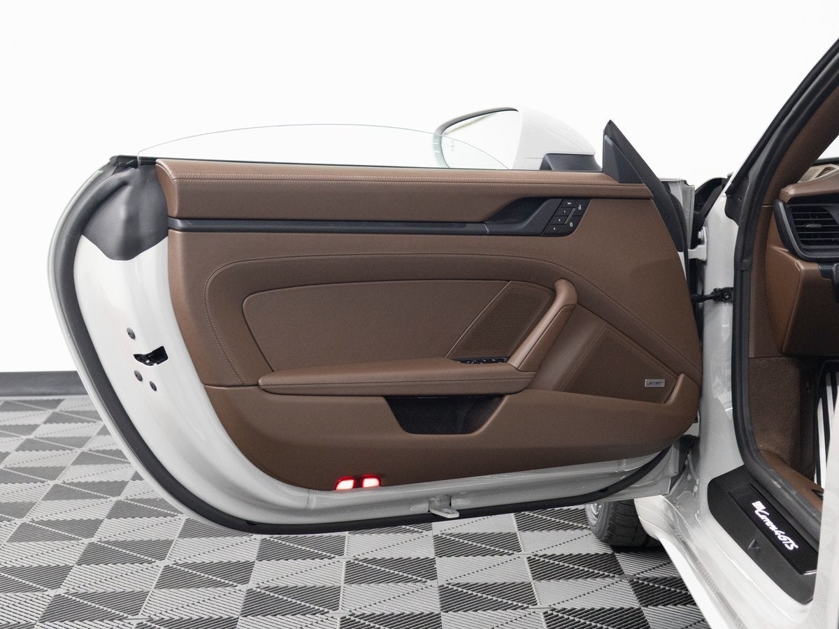 2026 Porsche 911 Carrera 4 GTS