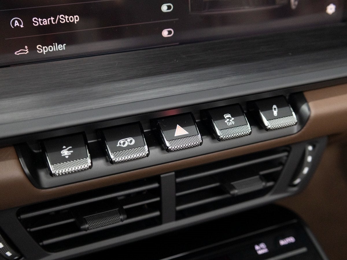 2026 Porsche 911 Carrera 4 GTS