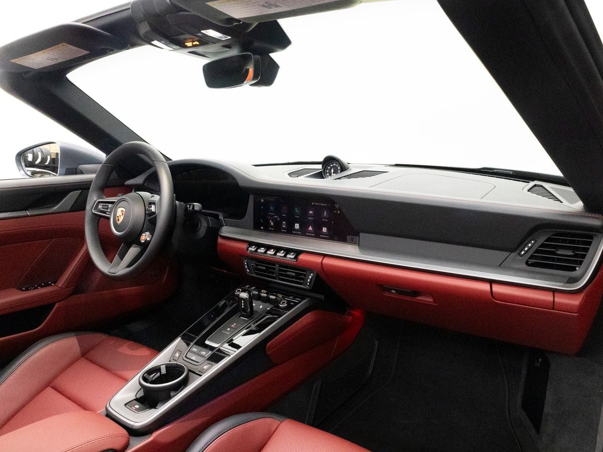 2026 Porsche 911 Carrera 4S Cabriolet