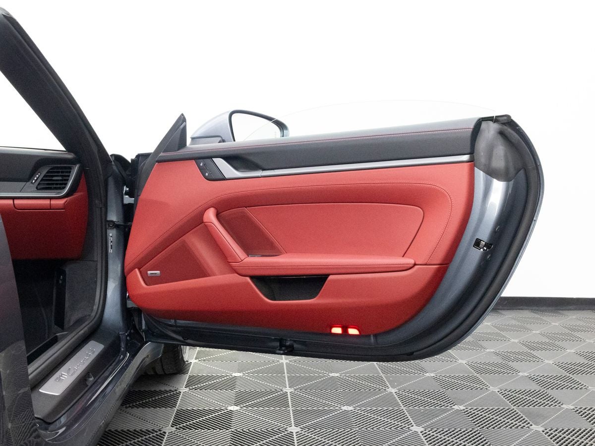 2026 Porsche 911 Carrera 4S Cabriolet