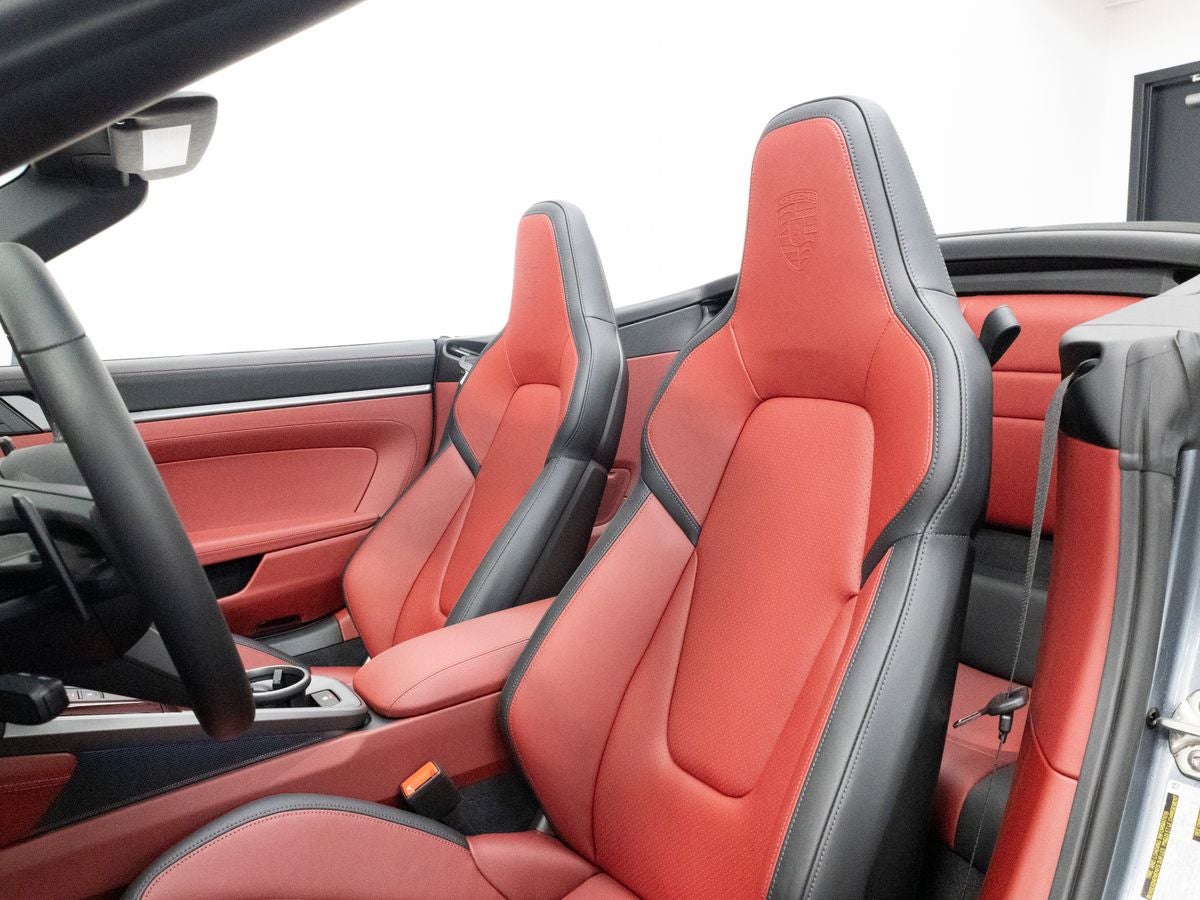 2026 Porsche 911 Carrera 4S Cabriolet